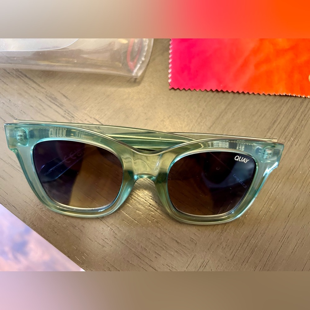 Quay Australia Green Sunglasses